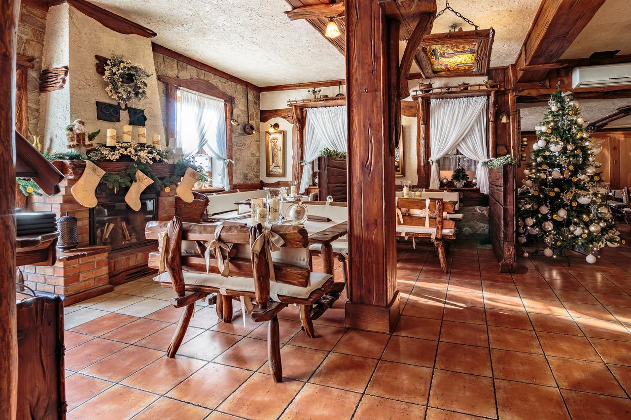 Hotel - Karczma Klimtowka Wolbrom Bagian luar foto