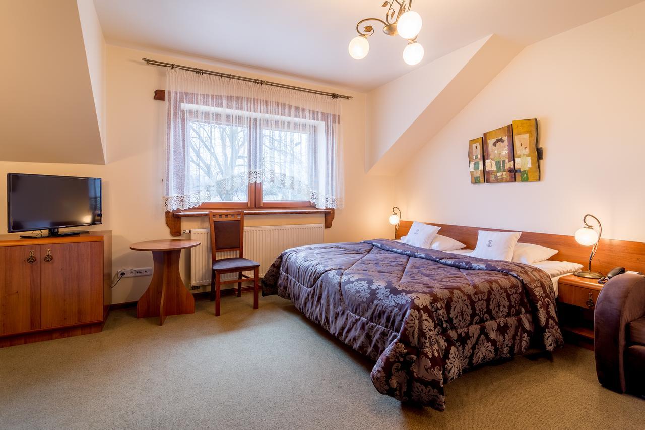Hotel - Karczma Klimtowka Wolbrom Bagian luar foto