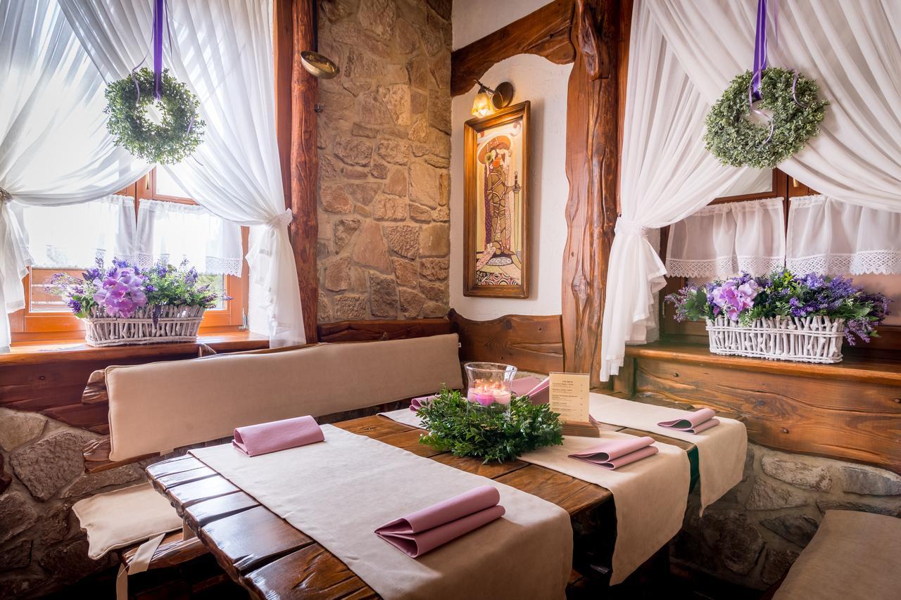 Hotel - Karczma Klimtowka Wolbrom Bagian luar foto